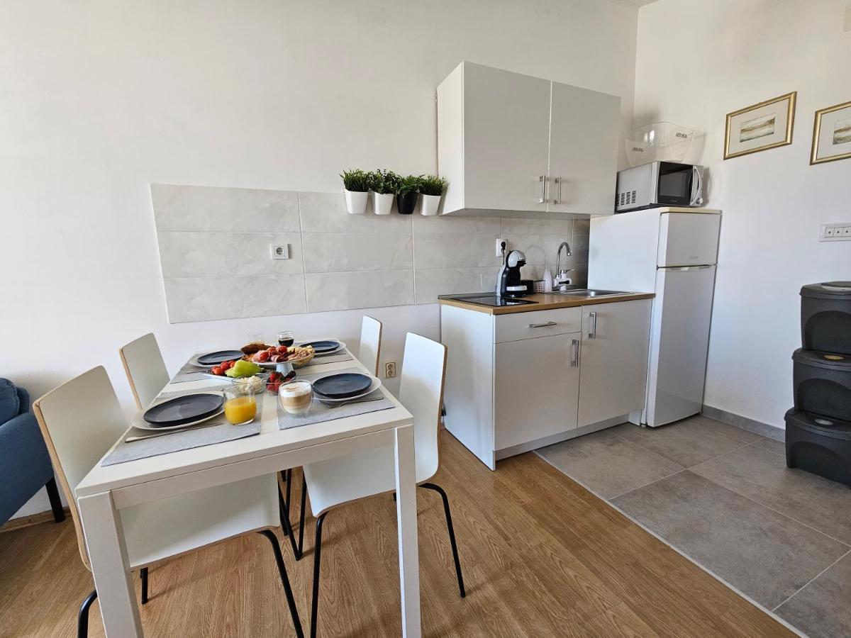 Apartament Pegy *